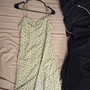 SHEIN Green Floral Midi Dress